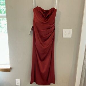 Azazie NWT kendall + Kylie Stretch Satin Strapless bridesmaid / formal